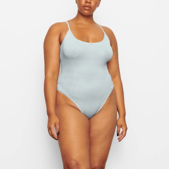 NWT SKIMS Lace Pointelle Cami Bodysuit in Limited Edition Sky Color Size Large - Picture 1 of 10